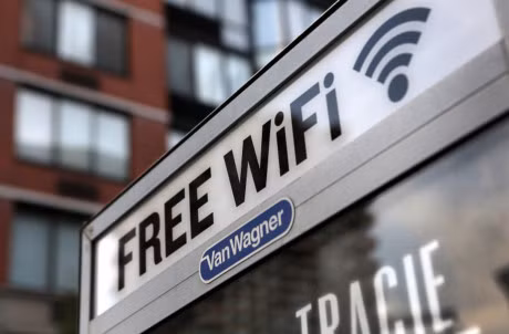 5 thoi quen cuc xau khi su dung dien thoai ma ban nen bo ngay lap tuc - Anh 4