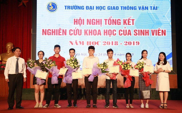 NCKH sẽ tiếp thêm sức mạnh và nuôi dưỡng ý chí vươn lên trong khoa học NCKH sẽ tiếp thêm sức mạnh và nuôi dưỡng ý chí vươn lên trong khoa học