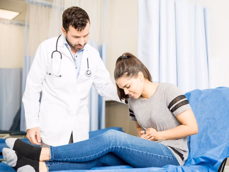 Bác sĩ sẽ cần xét nghiệm máu hoặc nội soi để biết được nguyên nhân gây bệnh