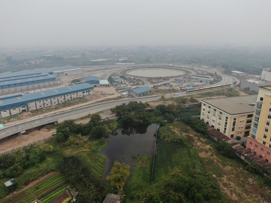 Tính đến giữa tháng 8/2022, toàn bộ 10 đoàn tàu tuyến Metro Nhổn - ga Hà Nội đã về đến Depot Nhổn và đang được chạy thử, hiệu chỉnh. Tính đến giữa tháng 8/2022, toàn bộ 10 đoàn tàu tuyến Metro Nhổn - ga Hà Nội đã về đến Depot Nhổn và đang được chạy thử, hiệu chỉnh.