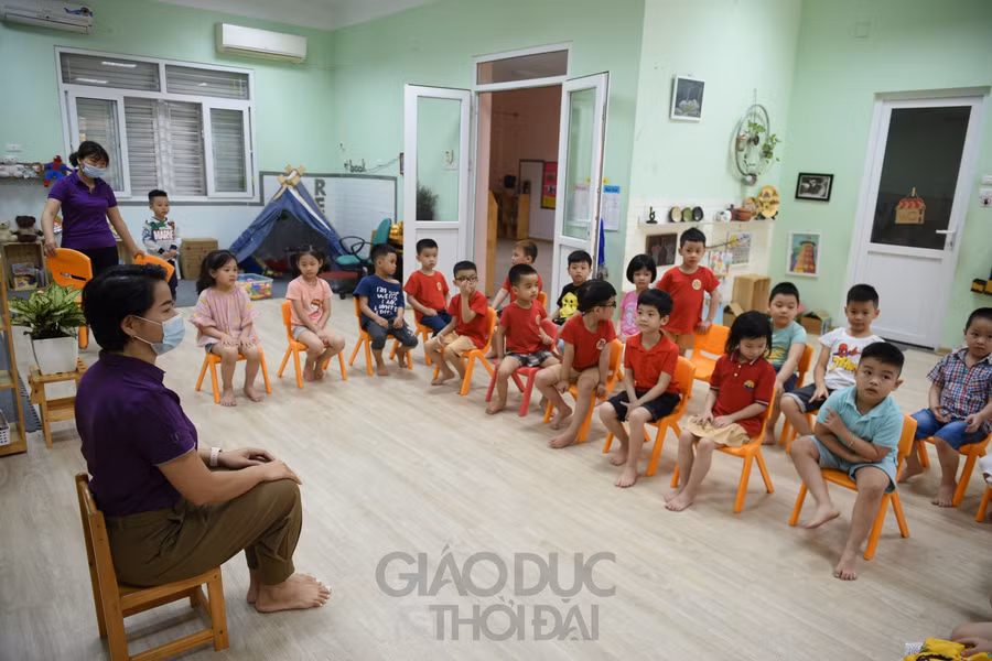 Những tiết học đầu tiên được diễn ra sôi nổi, vui vẻ.