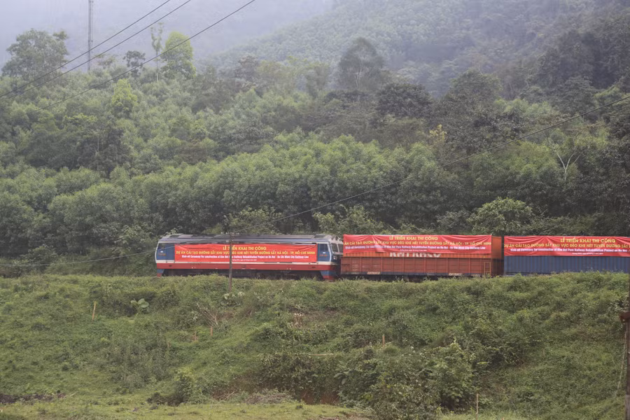 Dự án đèo Khe Nét sau khi hoàn thành sẽ cải thiện kết cấu hạ tầng đường sắt.