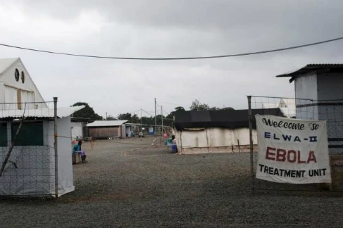 Đơn vị điều trị ebola tại Liberia một lần nữa phải bận rộn. Ảnh:Reuters.