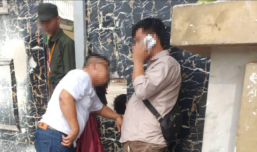 Lực lượng bảo vệ cảnh giới nghiêm ngặt tại nơi lao động. Lực lượng bảo vệ cảnh giới nghiêm ngặt tại nơi lao động.