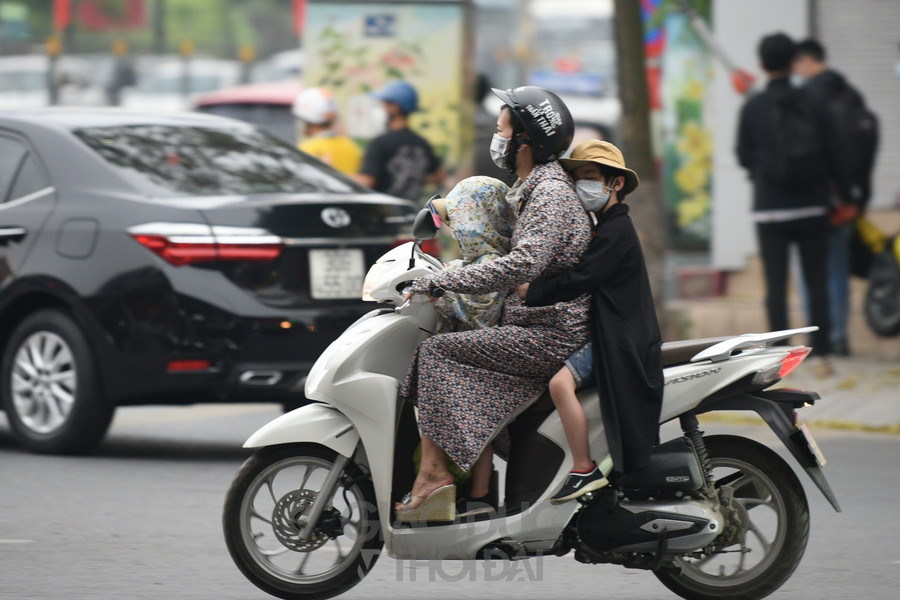 Người dân đổ về Thủ đô sau kỳ nghỉ lễ, nhiều tuyến đường ùn tắc kéo dài ảnh 9