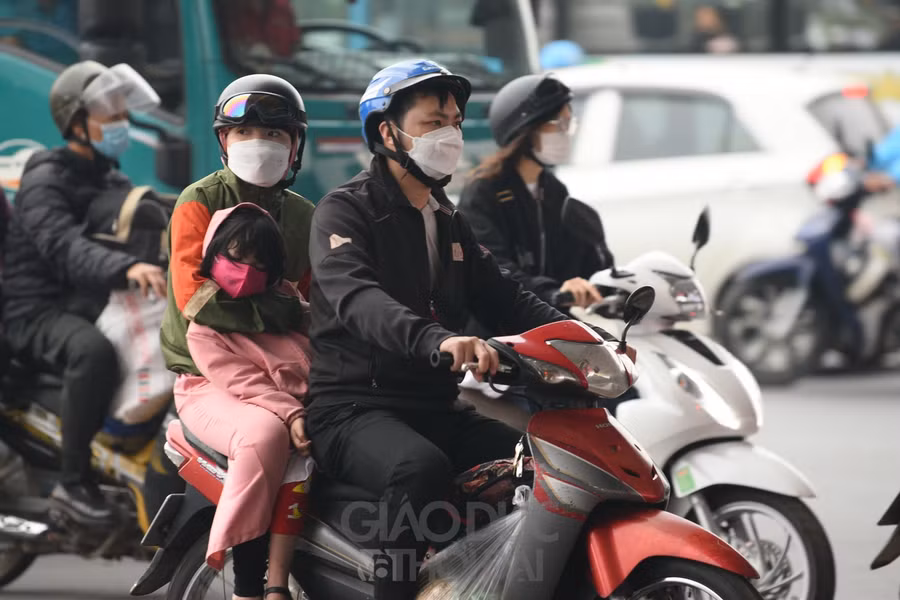 Người dân đổ về Thủ đô sau kỳ nghỉ lễ, nhiều tuyến đường ùn tắc kéo dài ảnh 6