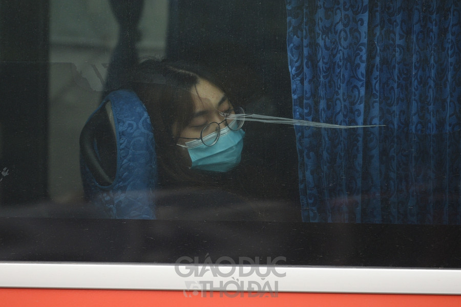 Người dân đổ về Thủ đô sau kỳ nghỉ lễ, nhiều tuyến đường ùn tắc kéo dài ảnh 12