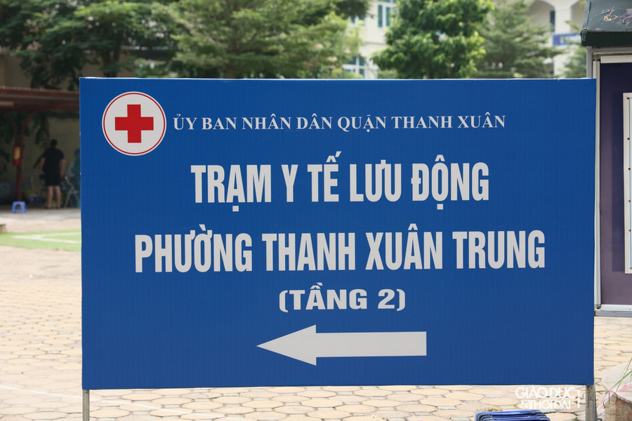 Dù mới đi vào hoạt động chưa đầy 1 tuần, nhưng các trạm y tế lưu động tại quận Thanh Xuân (Hà Nội) đã cho thấy rõ hiệu quả. Người dân cảm thấy yên tâm hơn vì dịch vụ y tế không bị đứt gẫy trong khi thực hiện giãn cách xã hội.