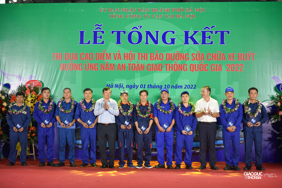 Giải thưởng cho các tập thể tham gia Hội thi Bảo dưỡng sửa chữa: 9 giải, trong đó có 1 giải nhất, 2 giải nhì, 3 giải ba và 3 giải khuyến khích.