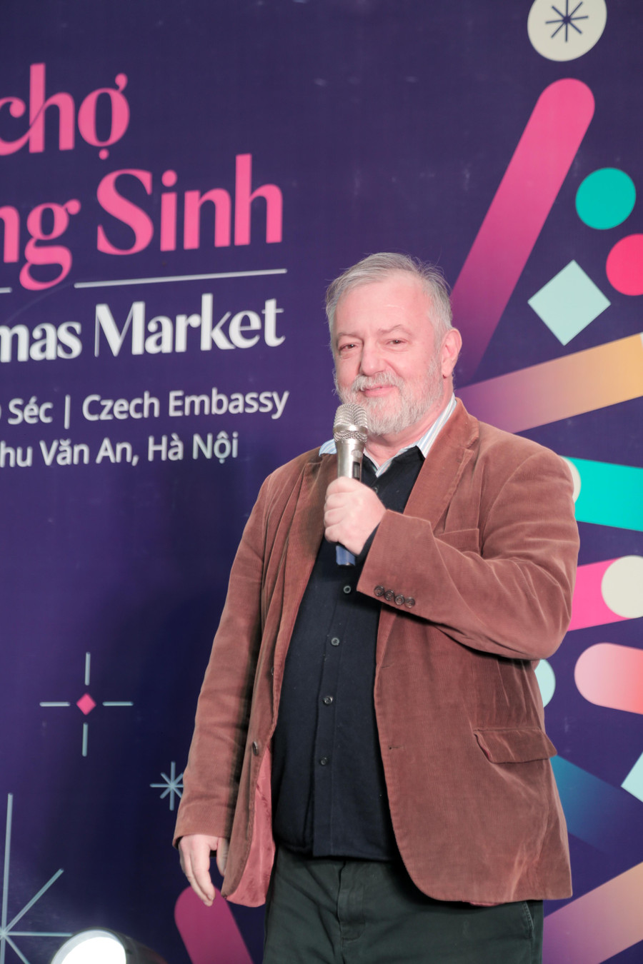 Ông Grepl Vitezslav - Đại sứ Cộng hòa Séc tại Việt Nam phát biểu tại sự kiện. Ông Grepl Vitezslav - Đại sứ Cộng hòa Séc tại Việt Nam phát biểu tại sự kiện.