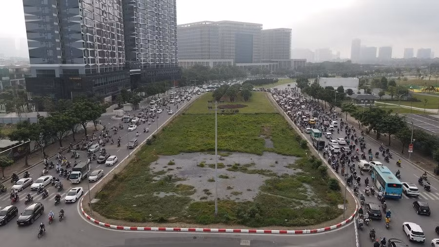 Giao thông tại tuyến đường tăng nhanh vào những giờ cao điểm.