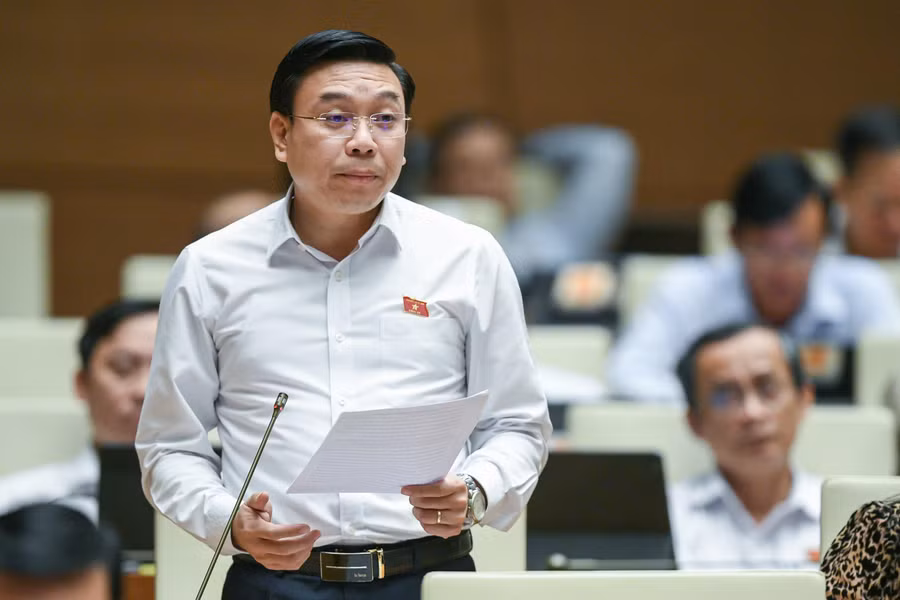 Đại biểu Nguyễn Văn Mạnh - Đoàn ĐBQH tỉnh Vĩnh Phúc.