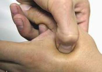 Xoa bóp chữa đau nhức răng ảnh 2