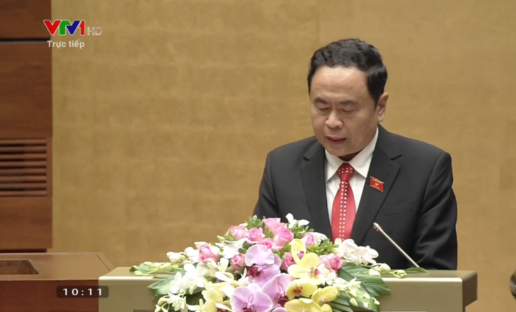 Chủ tịch Ủy ban Trung ương MTTQ Việt Nam Trần Thanh Mẫn trình bày Báo cáo tổng hợp ý kiến, kiến nghị của cử tri và nhân dân cả nước gửi tới Quốc hội sáng 23/10. Chủ tịch Ủy ban Trung ương MTTQ Việt Nam Trần Thanh Mẫn trình bày Báo cáo tổng hợp ý kiến, kiến nghị của cử tri và nhân dân cả nước gửi tới Quốc hội sáng 23/10.