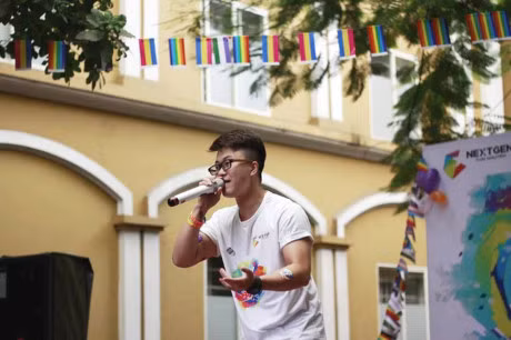 Le Thien Hieu chap nhan mat giong hat de chuyen gioi - Anh 3