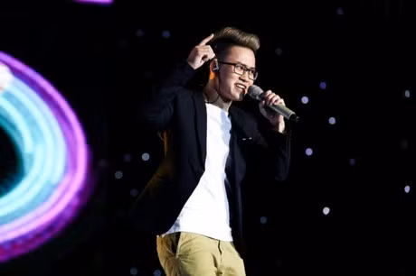 Le Thien Hieu chap nhan mat giong hat de chuyen gioi - Anh 1