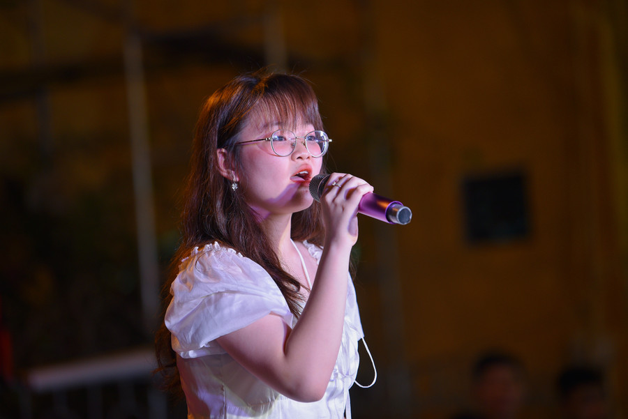 Chương trình diễn ra tại Sân khấu ngã tư phố Ngũ Xã, Nguyễn Khắc Hiếu. Chương trình diễn ra tại Sân khấu ngã tư phố Ngũ Xã, Nguyễn Khắc Hiếu.