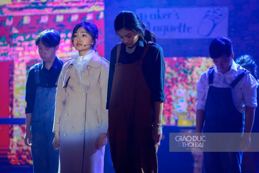 Mãn nhãn buổi nhạc kịch được đầu tư công phu của học sinh Hà Nội- Amsterdam ảnh 5