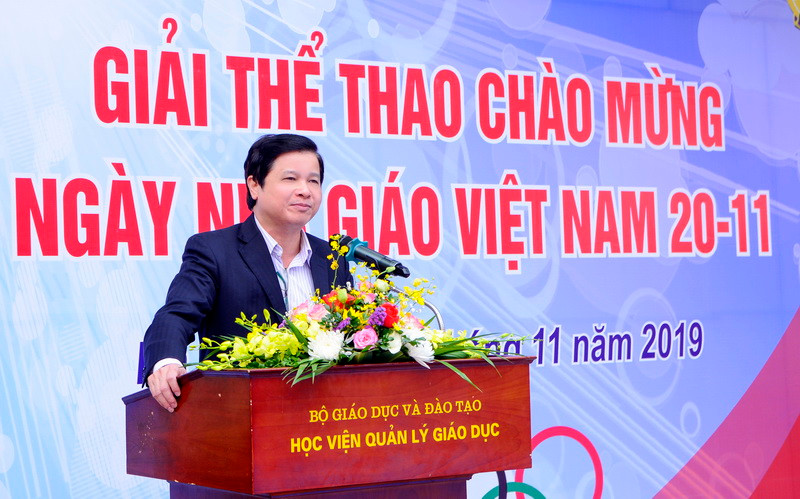 GS Phạm Quang Trung - Giám đốc Học viện Quản lý Giáo dục phát biểu tại lễ khai mạc