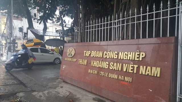 Tập đoàn Than – Khoáng sản Việt Nam.