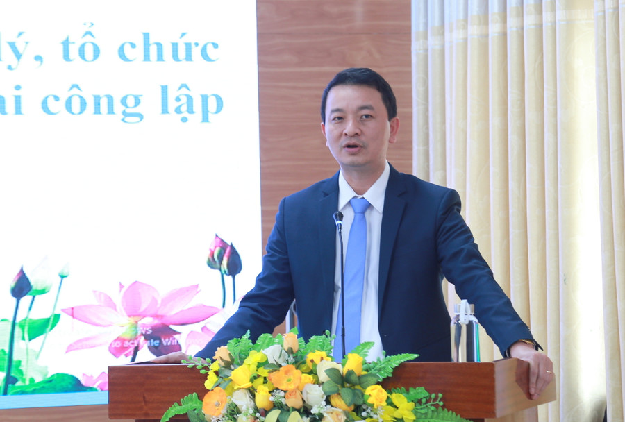 Ông Võ Văn Minh – Phó Giám đốc Sở GD&ĐT Quảng Trị đề nghị các đơn vị liên quan tham mưu, đề xuất thực hiện các chính sách đối với đội ngũ giáo viên cơ sở GDMN ngoài công lập. (Ảnh: Đ. Đức). Ông Võ Văn Minh – Phó Giám đốc Sở GD&ĐT Quảng Trị đề nghị các đơn vị liên quan tham mưu, đề xuất thực hiện các chính sách đối với đội ngũ giáo viên cơ sở GDMN ngoài công lập. (Ảnh: Đ. Đức).