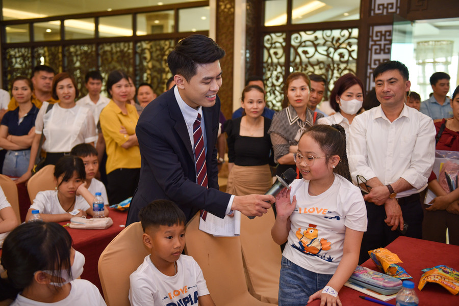 Đây là năm thứ hai cuộc thi &quot; Vì Bắc Giang giỏi Tiếng Anh&quot; được tổ chức, cuộc thi đã nhận được sự ủng hộ vô cùng lớn từ phía Sở GD&amp;ĐT tỉnh Bắc Giang, Nhà trường, cha mẹ, thầy cô và các em học sinh Tiểu học trên địa bàn toàn tỉnh.