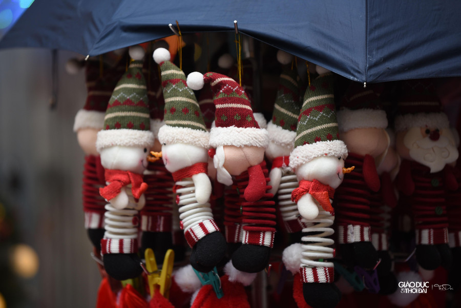 Năm nay mẫu mã các mặt hàng tương tự như những năm trước. Năm nay mẫu mã các mặt hàng tương tự như những năm trước.