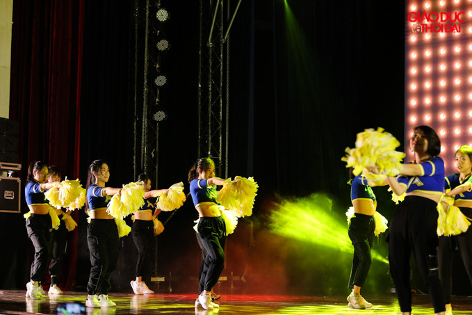 Là bước ngoặt quan trọng bậc nhất trong cuộc hành trình tìm kiếm tài năng, vòng Chung khảo mang trọn vẹn tinh thần của Ams" Got Talent XII, với ước mong trở thành bệ phóng tinh thần vững chãi, một sân chơi độc đáo để mọi ước mơ và hoài bão được khai phá và thắp lửa.