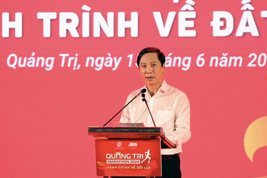 Ông Hoàng Nam, Phó Chủ tịch UBND tỉnh Quảng Trị phát biểu tại chương trình. Ông Hoàng Nam, Phó Chủ tịch UBND tỉnh Quảng Trị phát biểu tại chương trình.