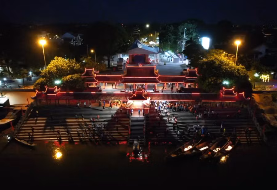 Chương trình Đêm Tri ân các anh hùng liệt sĩ ở Thành cổ Quảng Trị.