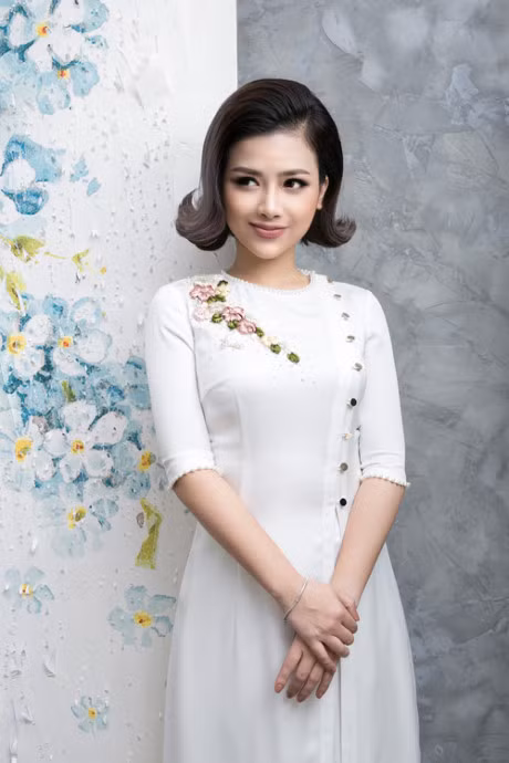 Duong Hoang Yen dieu da don xuan trong thiet ke ao dai moi - Anh 6