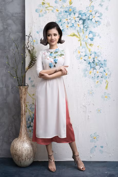 Duong Hoang Yen dieu da don xuan trong thiet ke ao dai moi - Anh 5