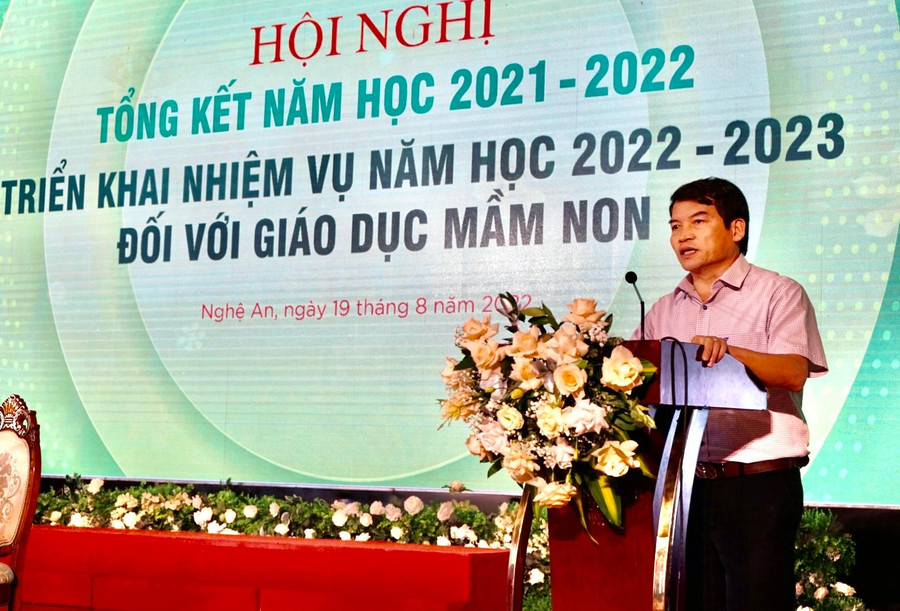 Phó Cục trưởng Cục Nhà giáo và cán bộ Quản lý GD trả lời các kiến nghị của đại biểu Phó Cục trưởng Cục Nhà giáo và cán bộ Quản lý GD trả lời các kiến nghị của đại biểu