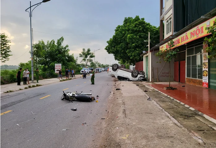 Vụ tai nạn giao thông khiến 2 người tử vong xảy ra trên địa bàn huyện Lạng Giang.