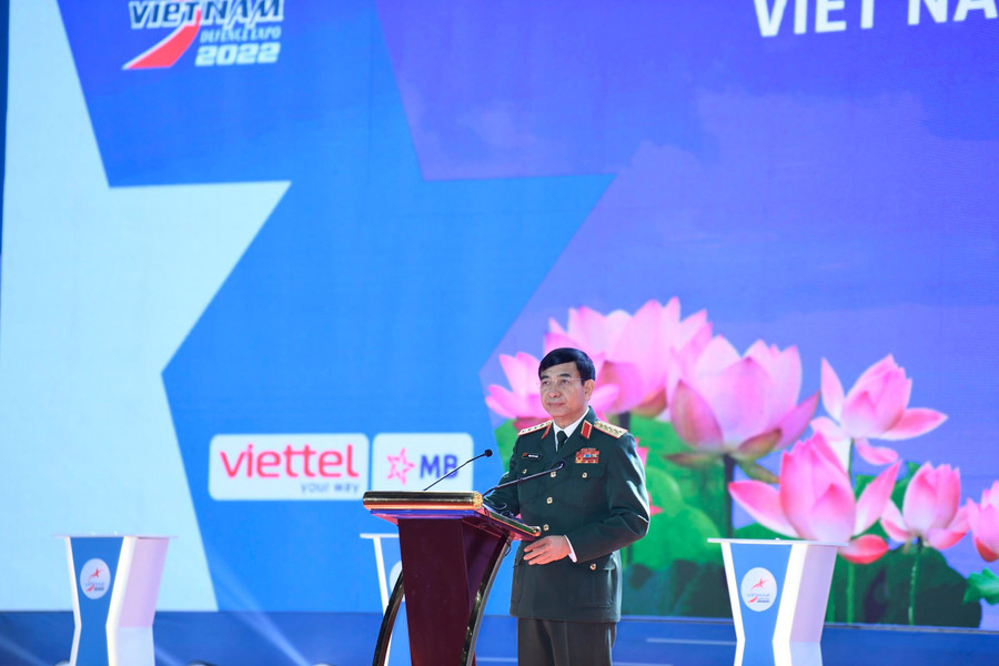 Đại tướng Phan Văn Giang, Bộ trưởng Bộ Quốc phòng phát biểu tại triển lãm.