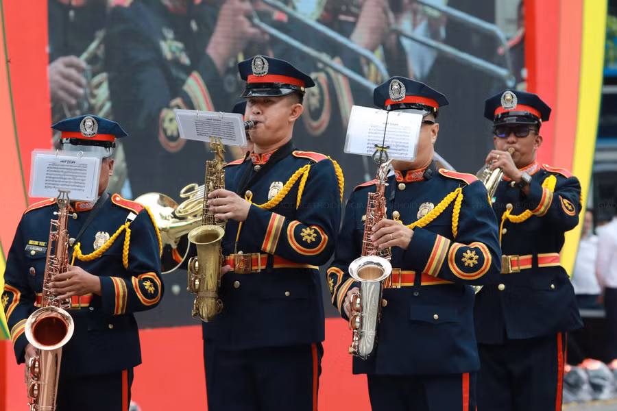 Tiết mục của đoàn Cảnh sát Philippines.