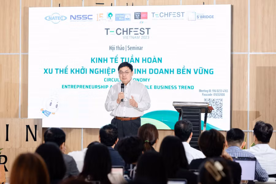 Ông Hoàng Nam Tiến, Phó Chủ tịch Hội đồng Trường đại học FPT chia sẻ trong hội thảo Ảnh: MSD Vietnam