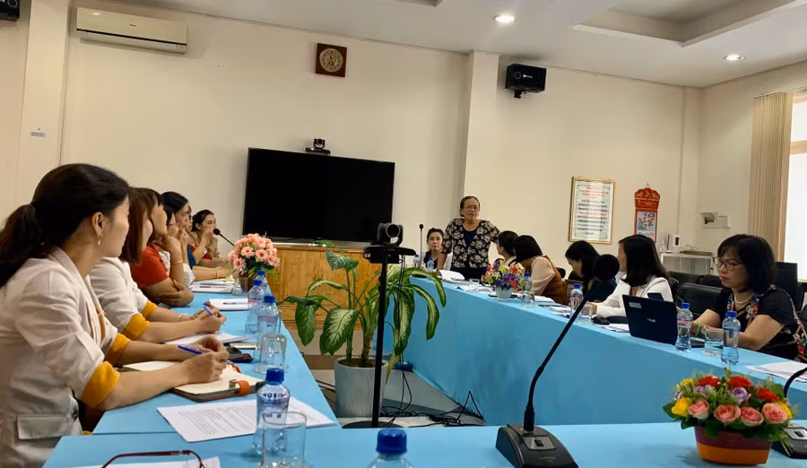 Hoạt động tập huấn, trao đổi chuyên môn về thí điểm Chương trình GDMN mới luôn được đề cao.