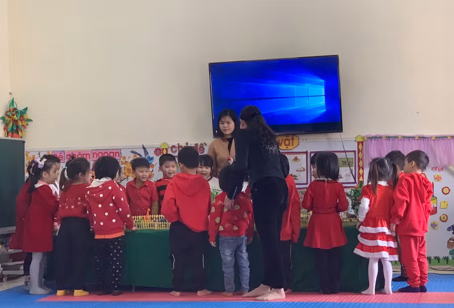 Trẻ thường xuyên được tham gia trải nghiệm vào hoạt động của trường, lớp.