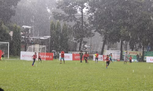 Sôi nổi giải bóng đá “Thách thức Lotteria Cup 2017” khu vực TPHCM