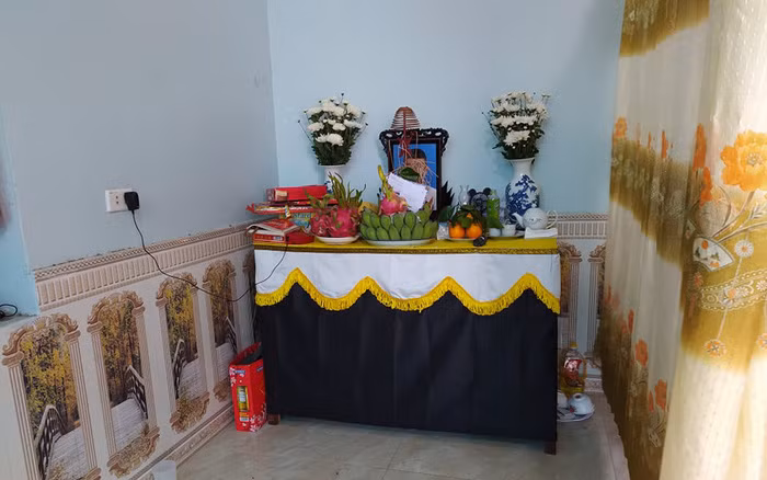 Trong tâm thức của những người dân nơi đây, T. là một đứa trẻ hiền lành, ngoan ngoãn và học tốt.