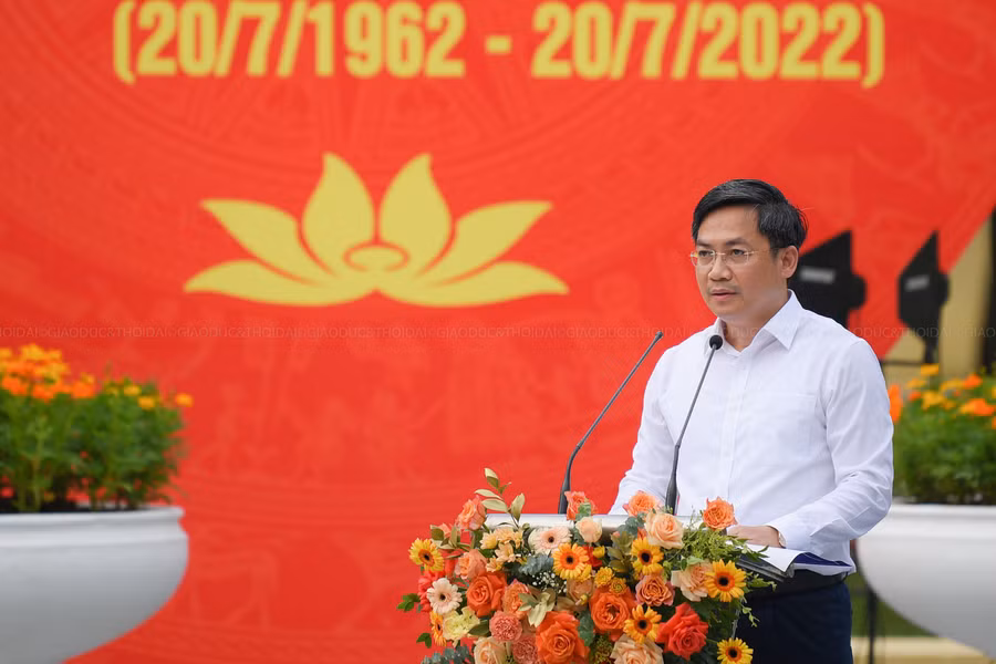 Ông Hà Minh Hải, Phó Chủ tịch UBND TP Hà Nội phát biểu tại buổi lễ.
