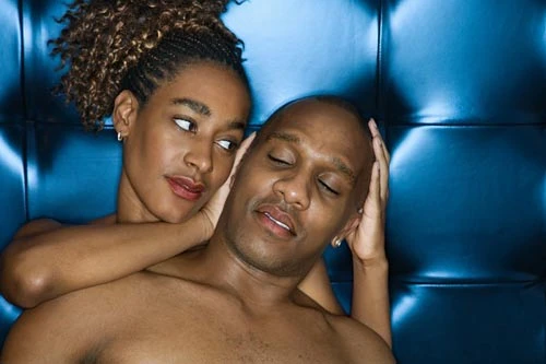 Dấu hiệu nhận biết người đàn ông giỏi ""chuyện ấy""