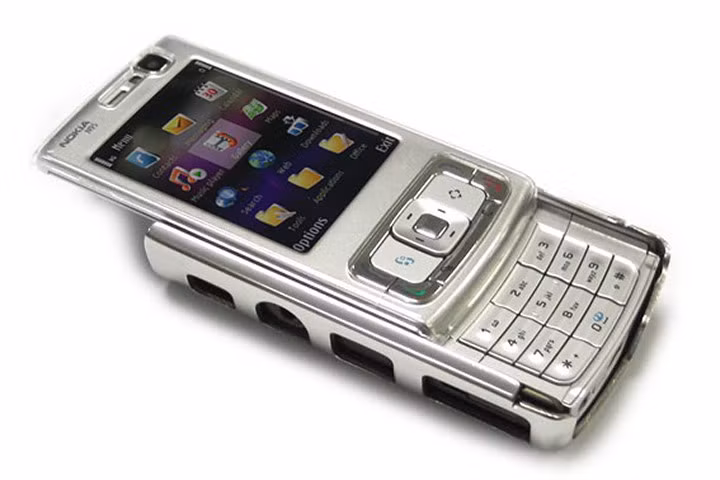 10 năm trước, người dùng yêu thích siêu phẩm di động nào?