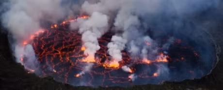 Day la nguyen nhan vu phun trao nui lua lon nhat lich su - Anh 1