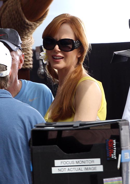 Jennifer Aniston trao nụ hôn say đắm cho Adam Sandler ảnh 5