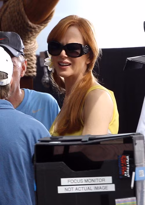 Jennifer Aniston trao nụ hôn say đắm cho Adam Sandler ảnh 5