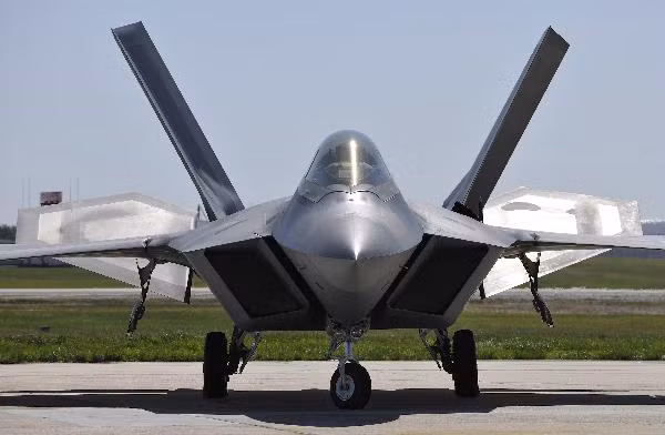  F-22 Raptor