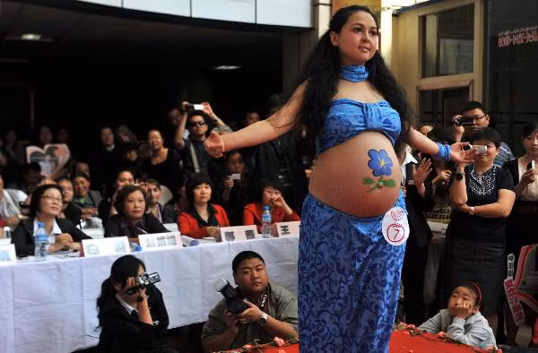 Thi thời trang bà bầu mừng Ngày của Mẹ ảnh 1