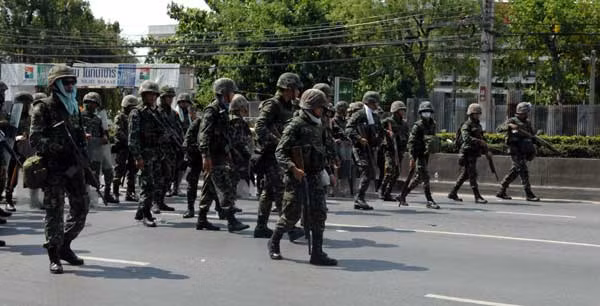 Quân đội được triển khai để đối phó với 